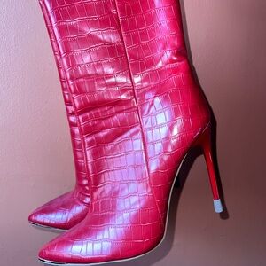 High Heel Red Croc-Embossed Women's Pointed Toe Boots